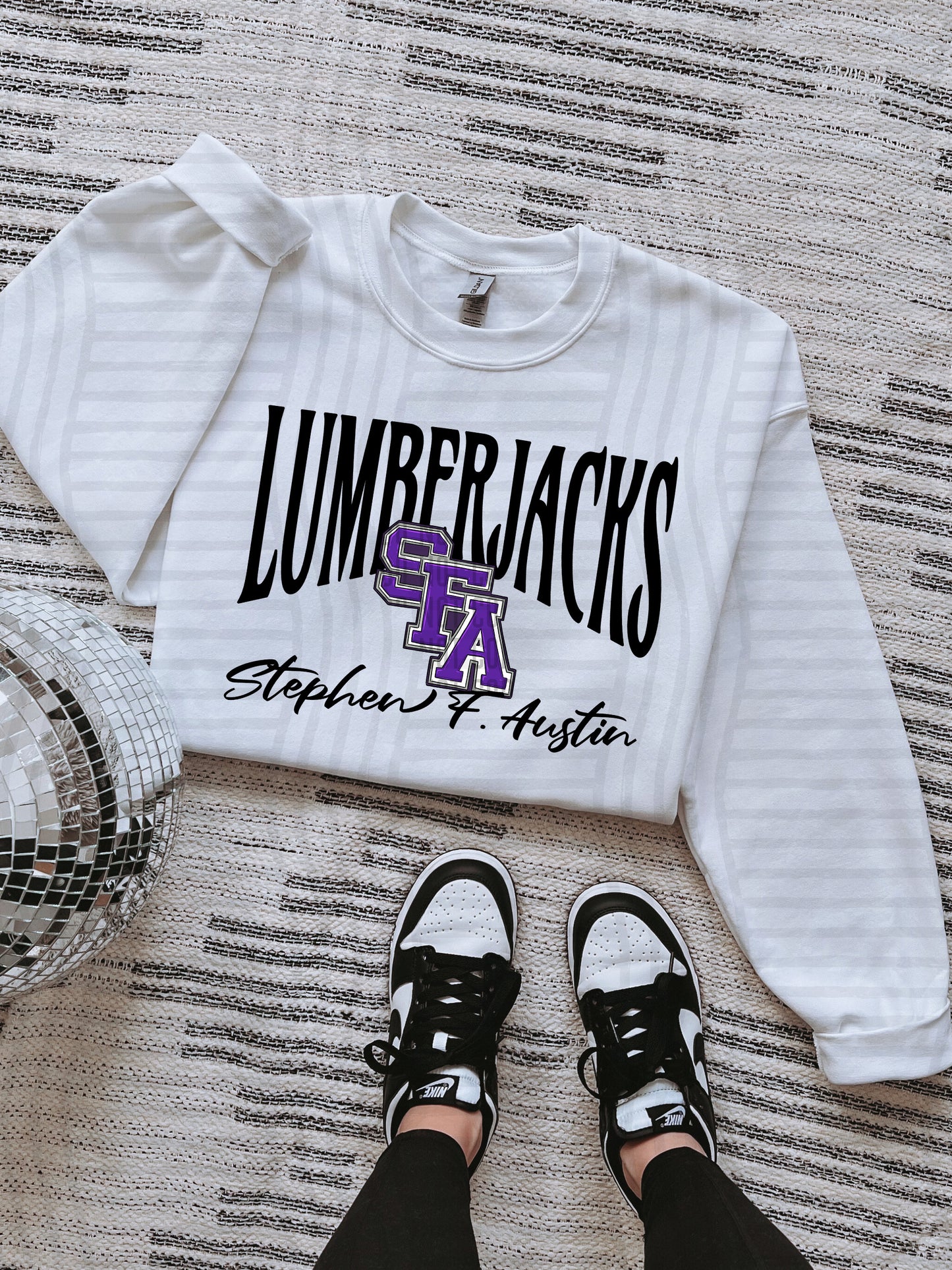 COLLEGE BLACK TEES