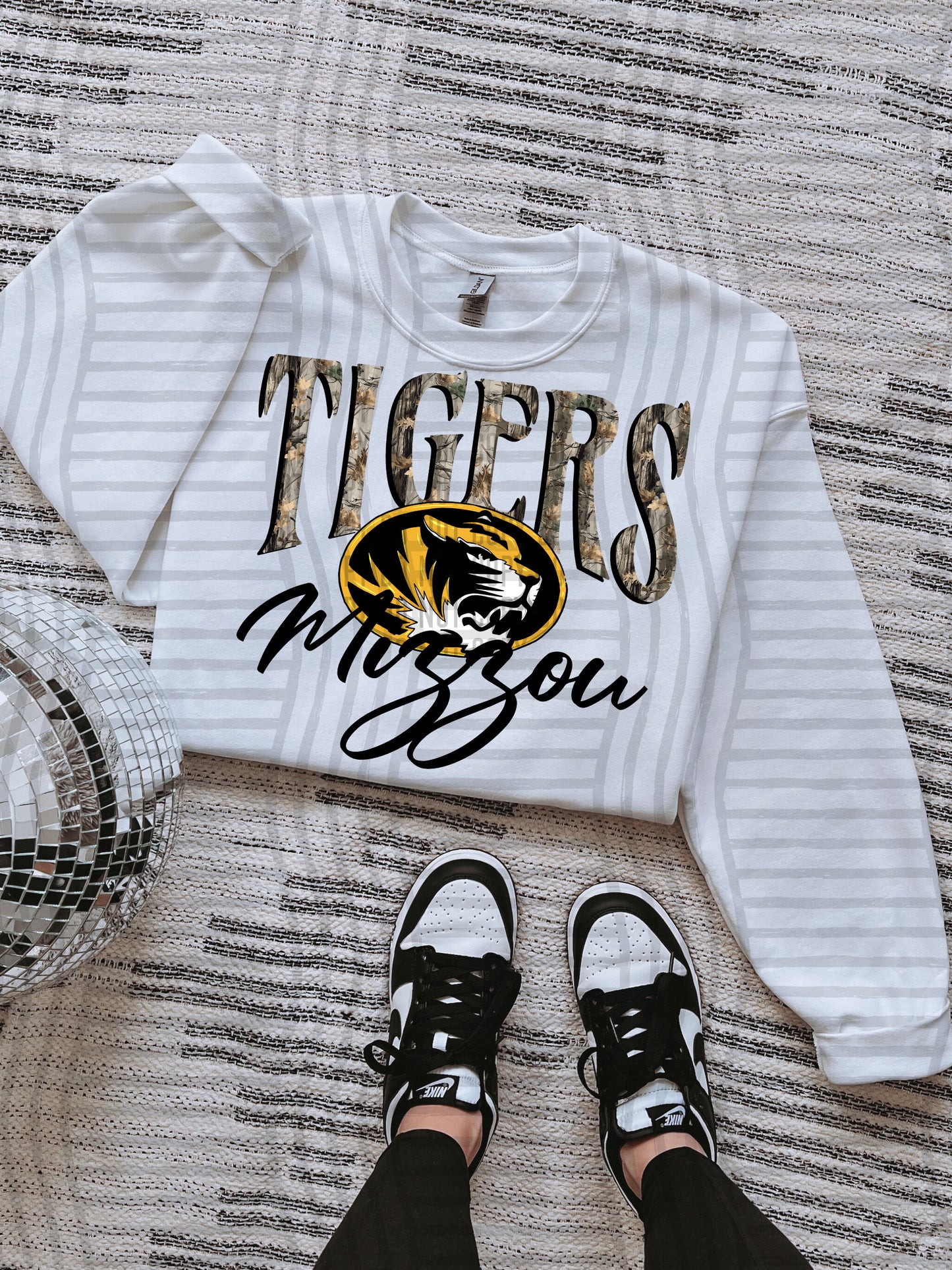 COLLEGE CAMO TEES