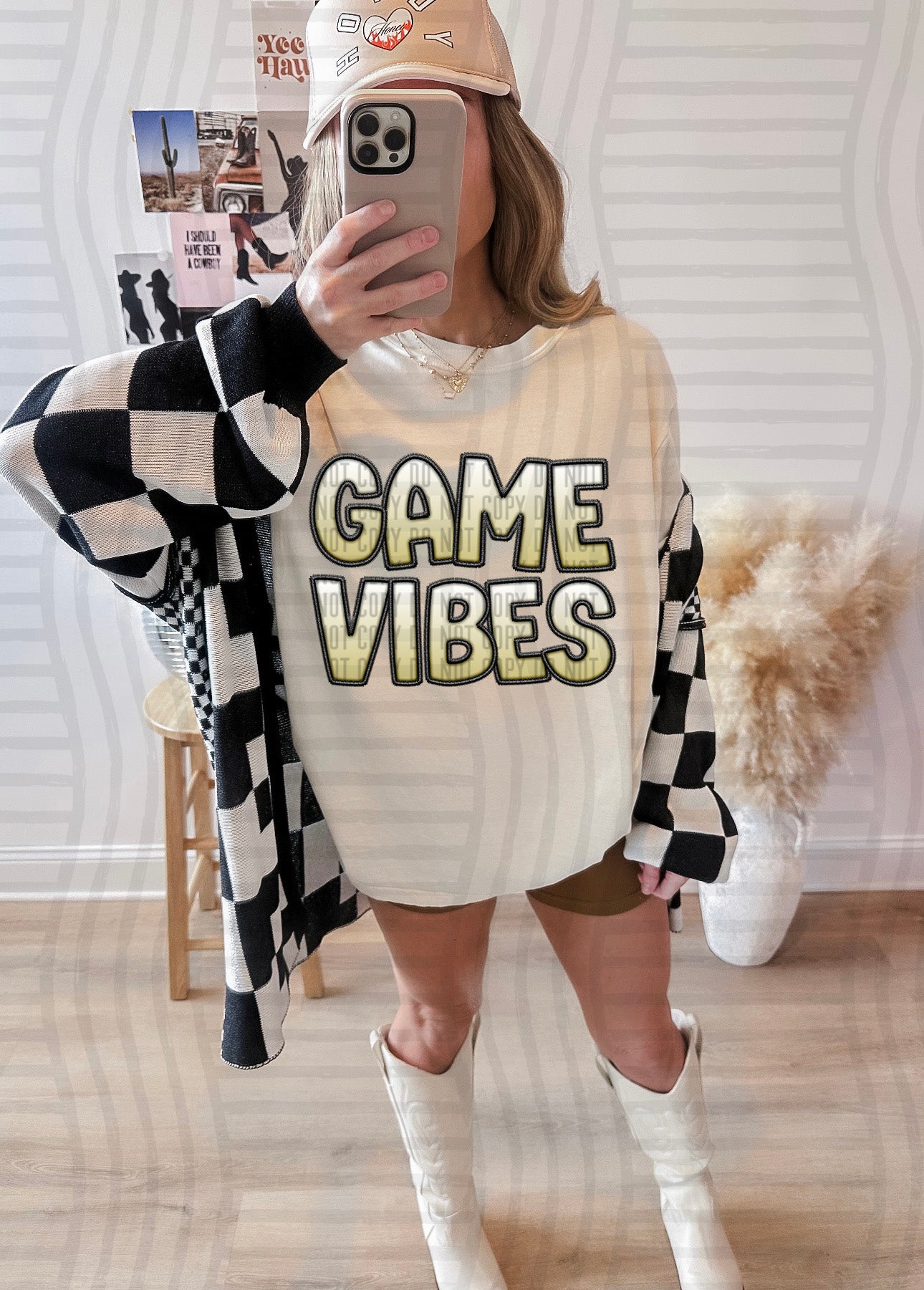 GAME VIBES TEE