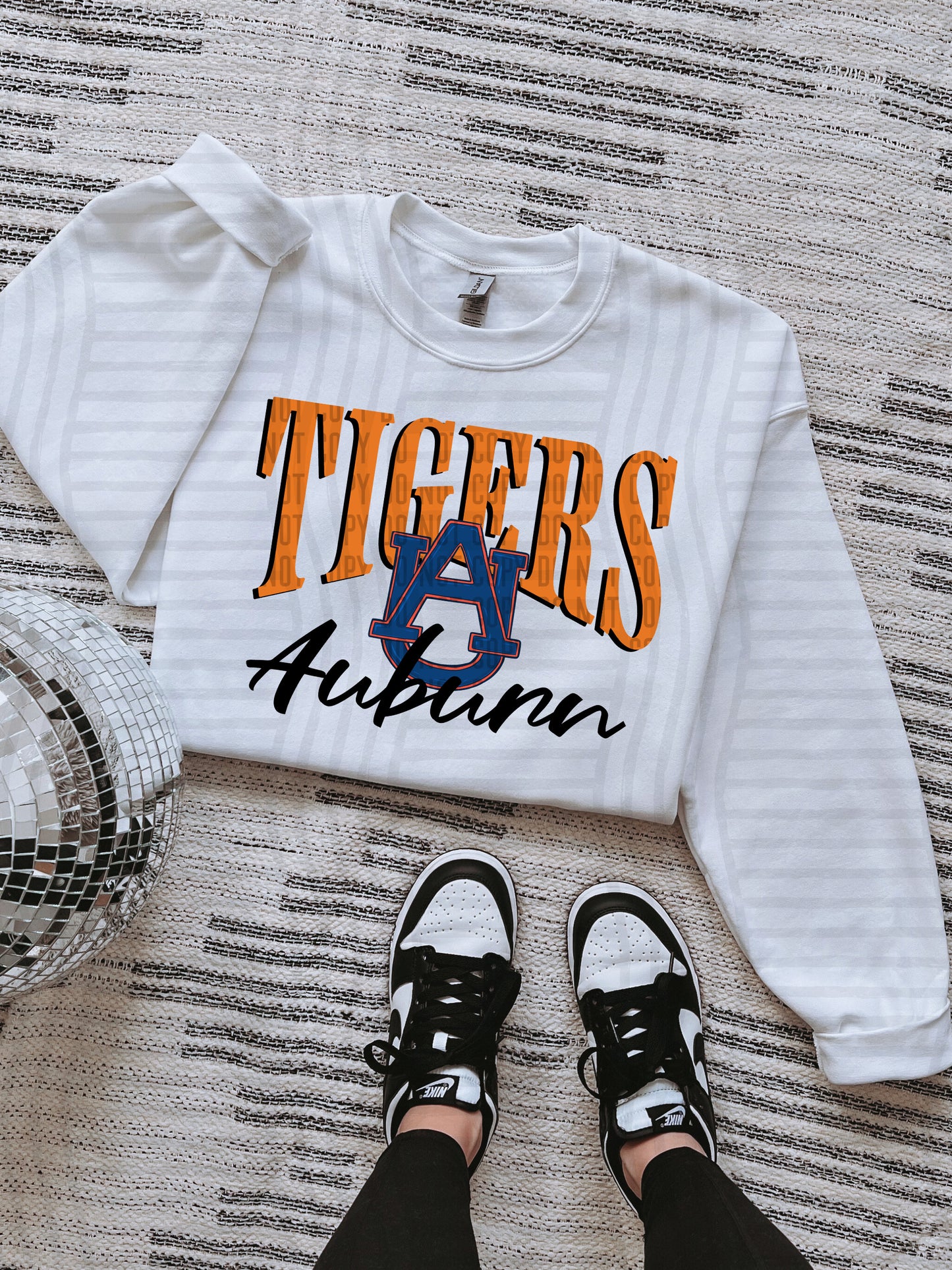 COLLEGE COLOR TEES