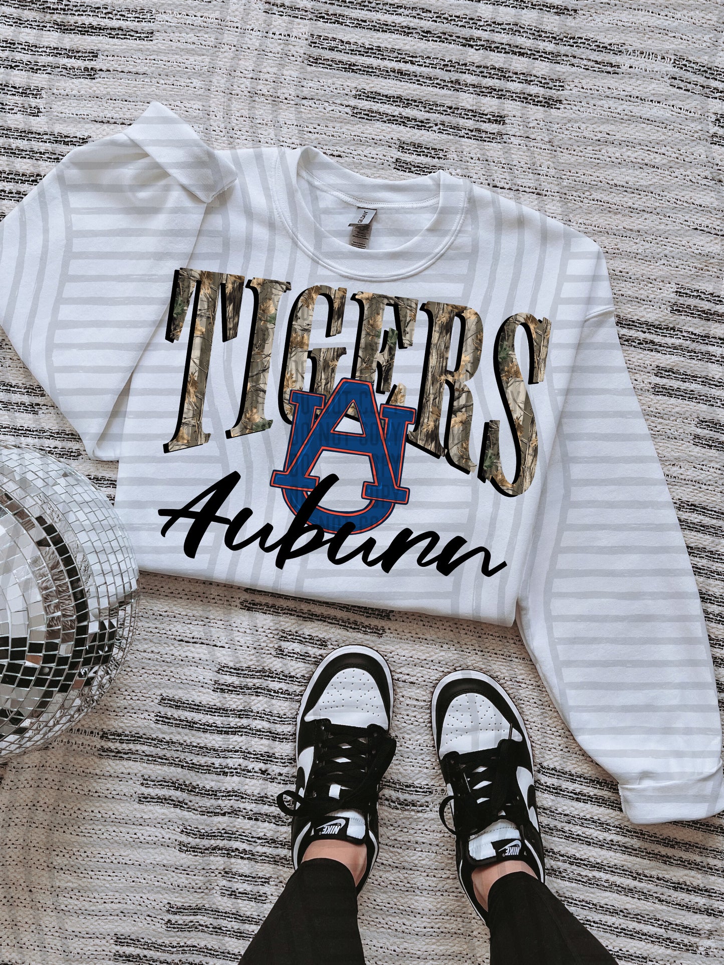 COLLEGE CAMO TEES