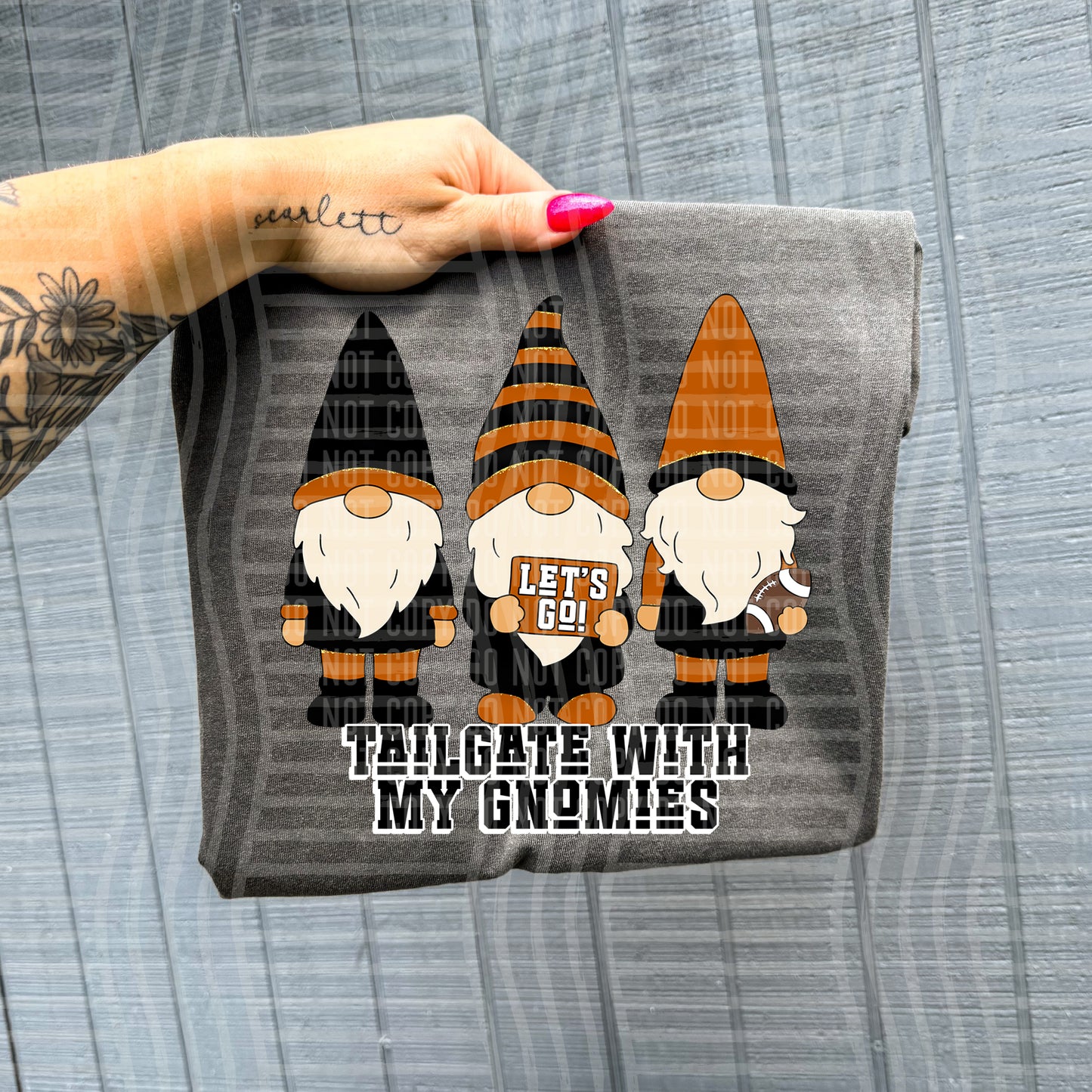GNOMES - TAILGATE TEE