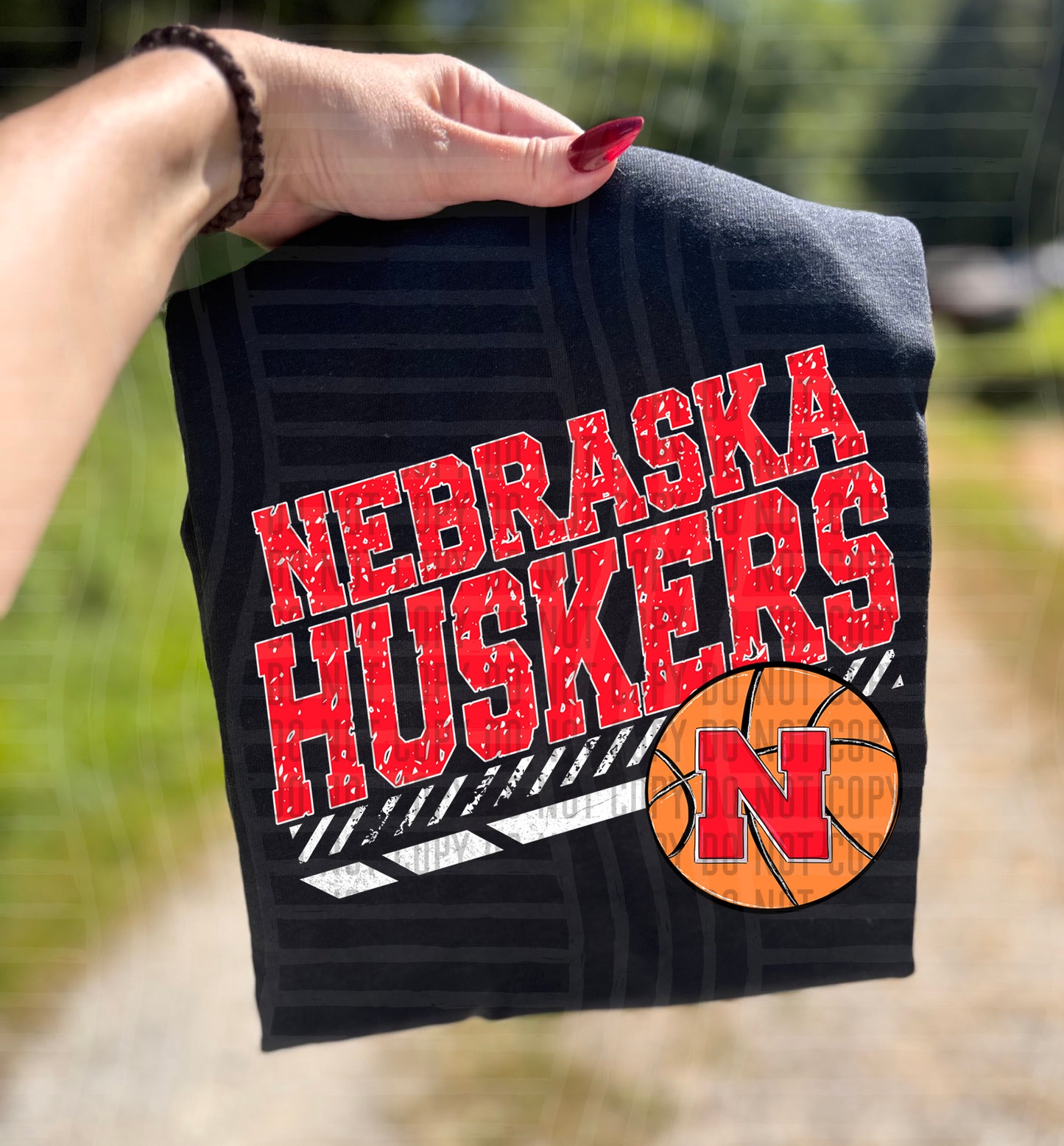 COLLEGE BASKETBALL TEE