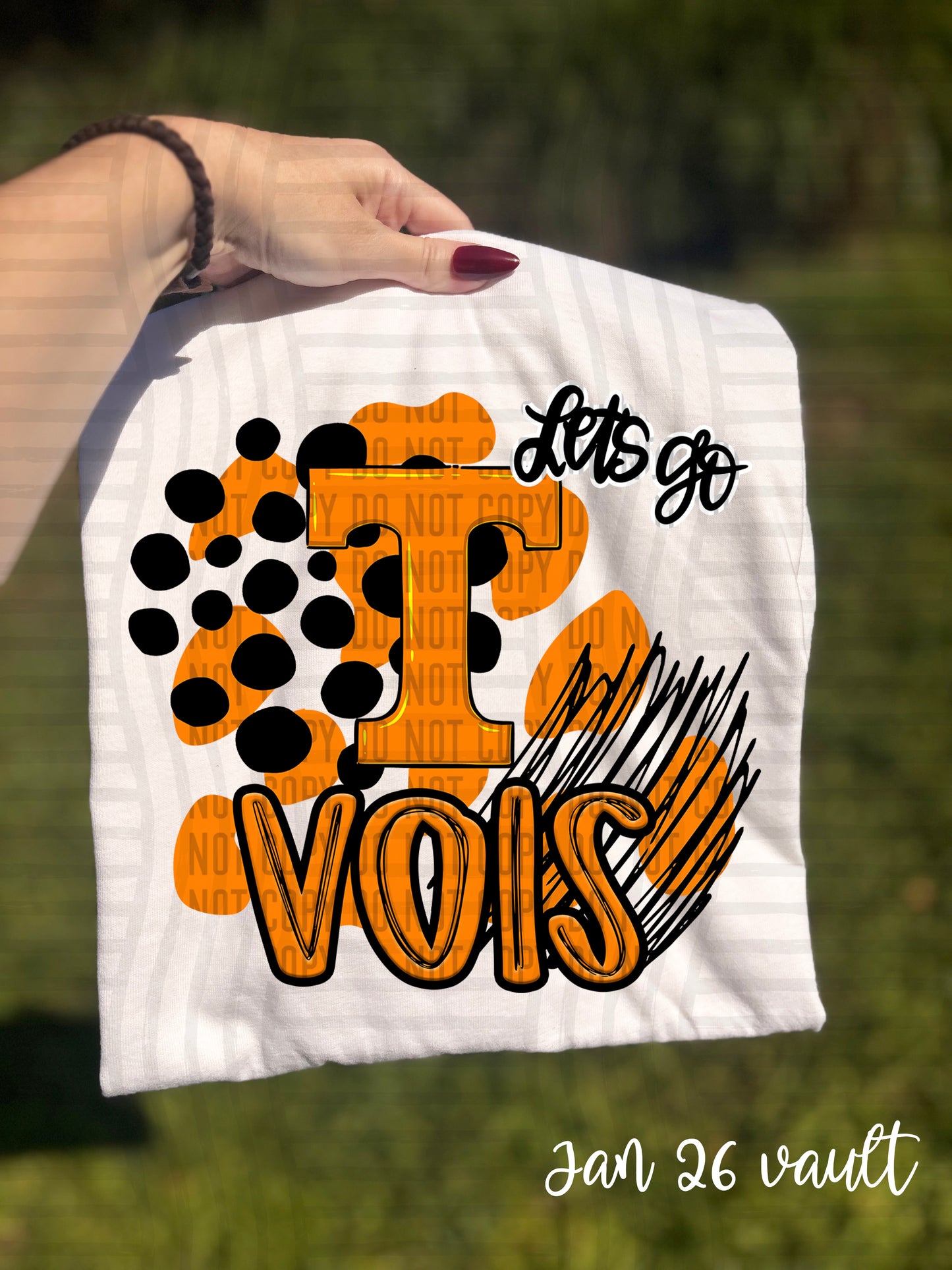 DOODLE MASCOT COLLEGE TEE