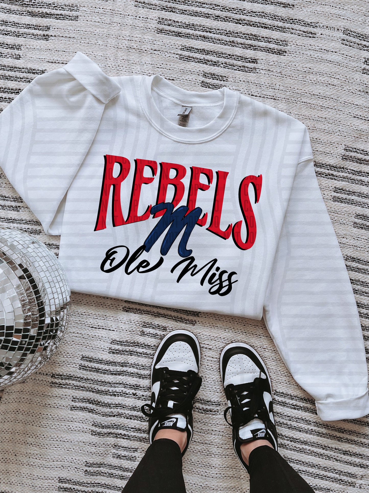 COLLEGE COLOR TEES