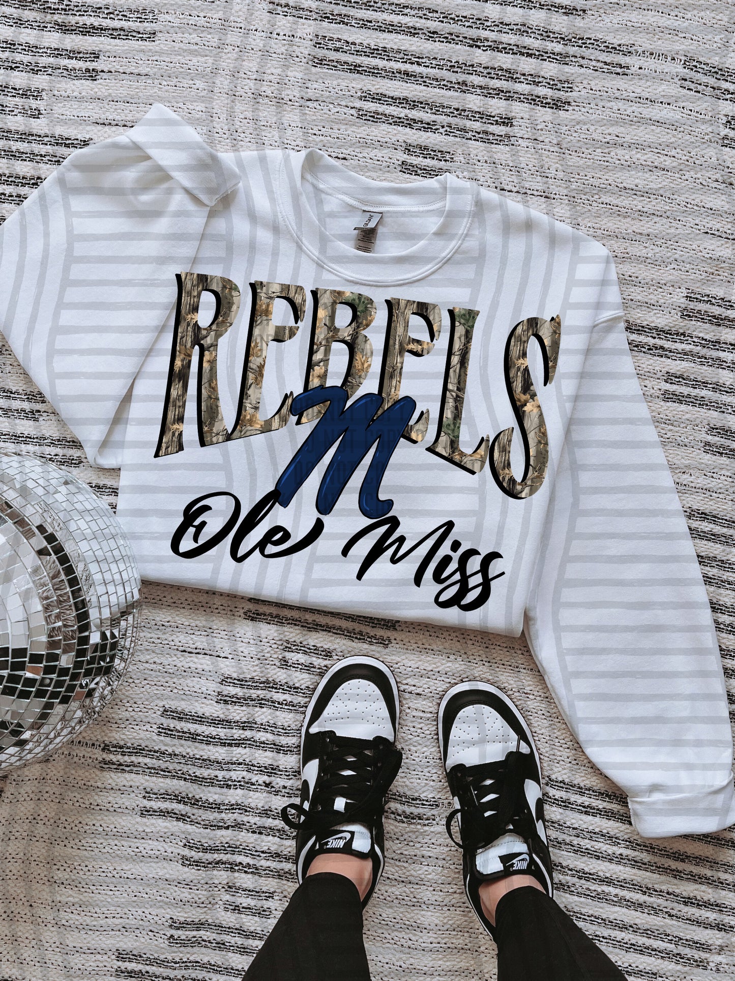 COLLEGE CAMO TEES