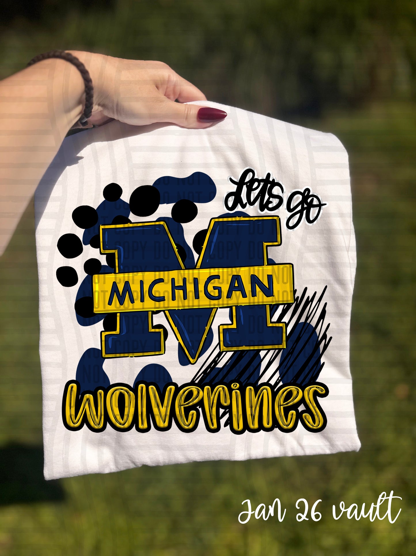 DOODLE MASCOT COLLEGE TEE