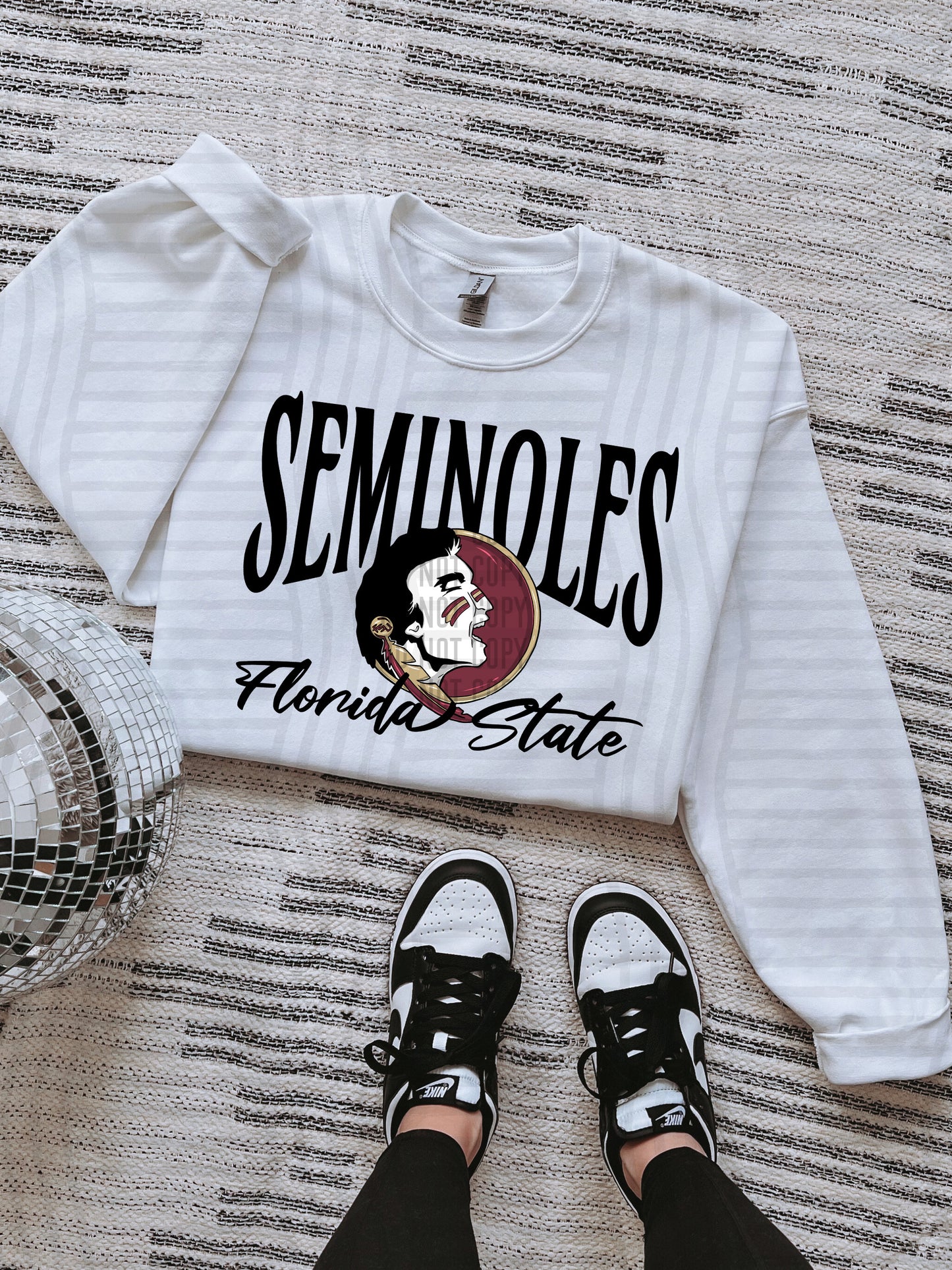 COLLEGE BLACK TEES