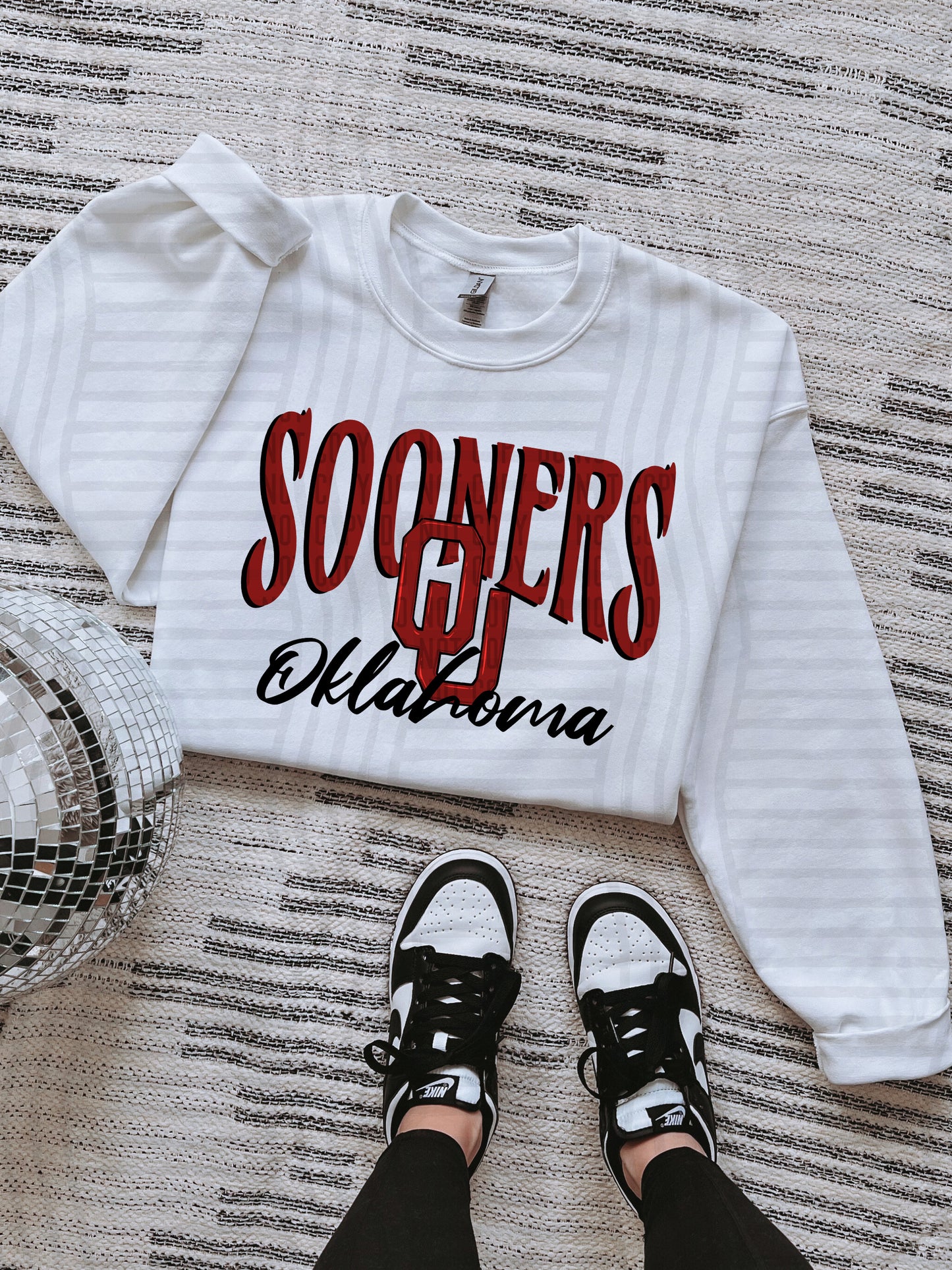 COLLEGE COLOR TEES