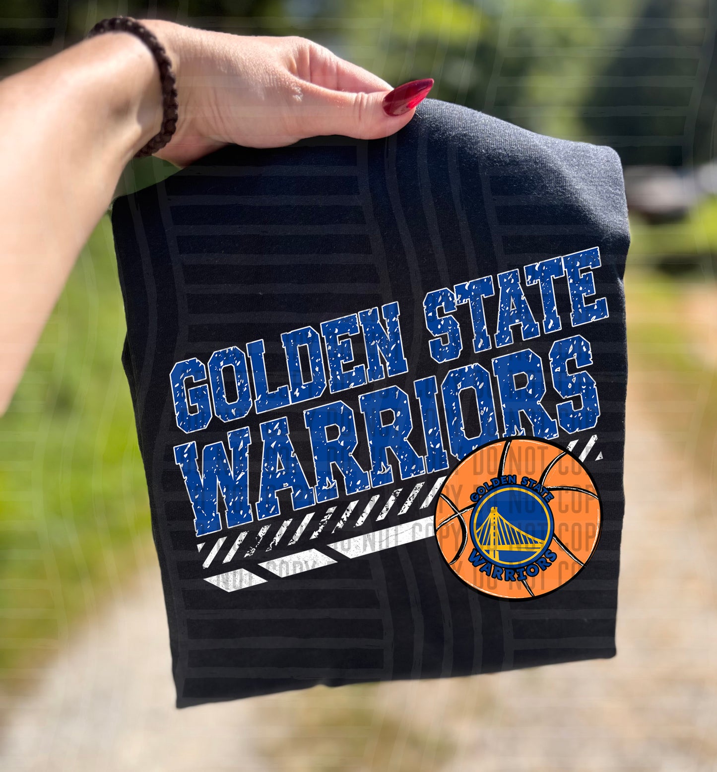 COLLEGE BASKETBALL TEE