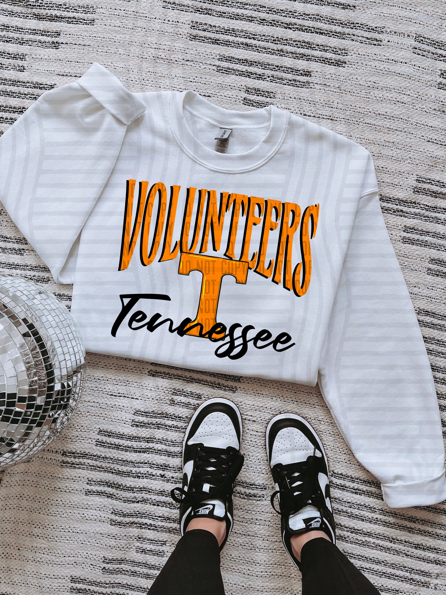 COLLEGE COLOR TEES