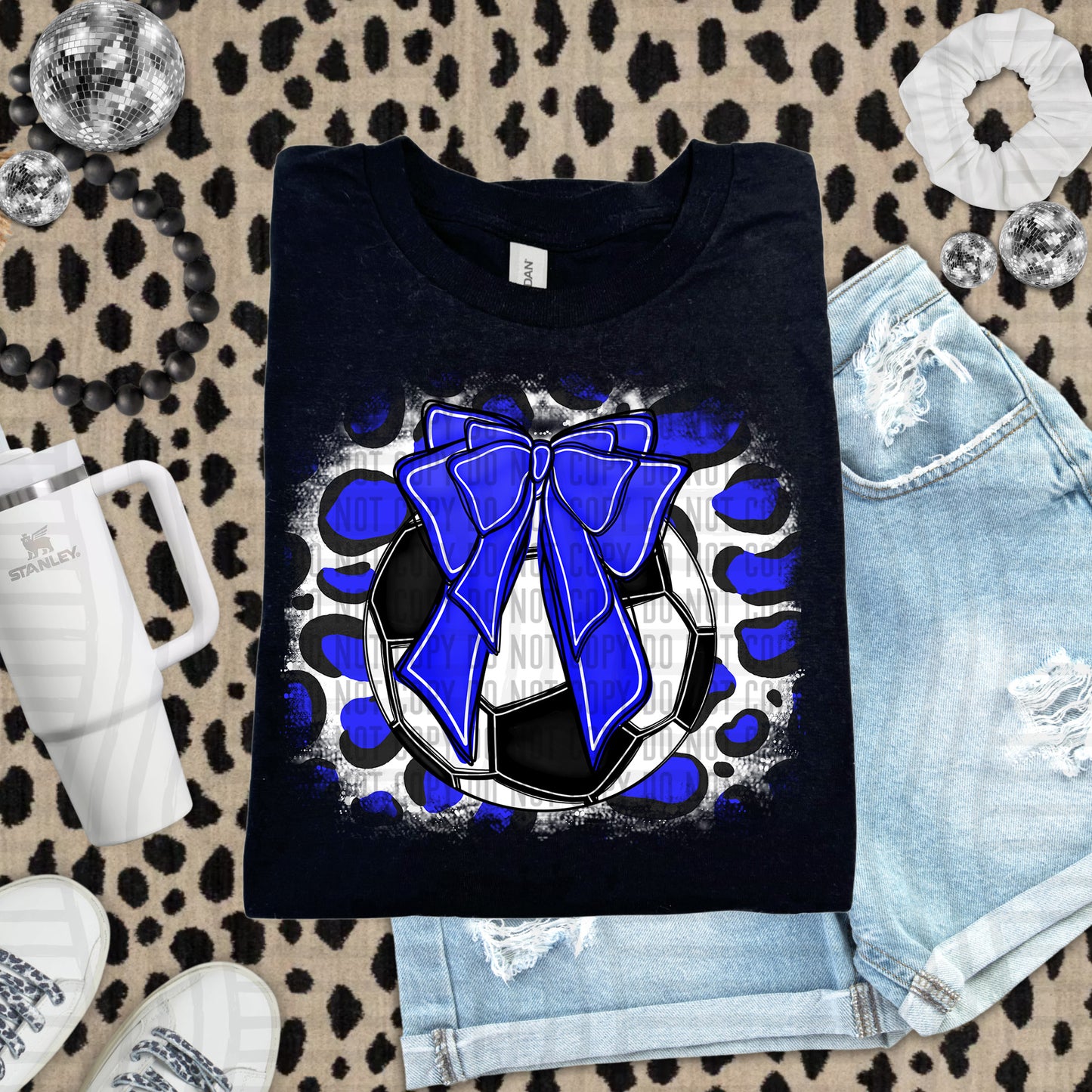 SOCCER LEOPARD BACKGROUND TEE