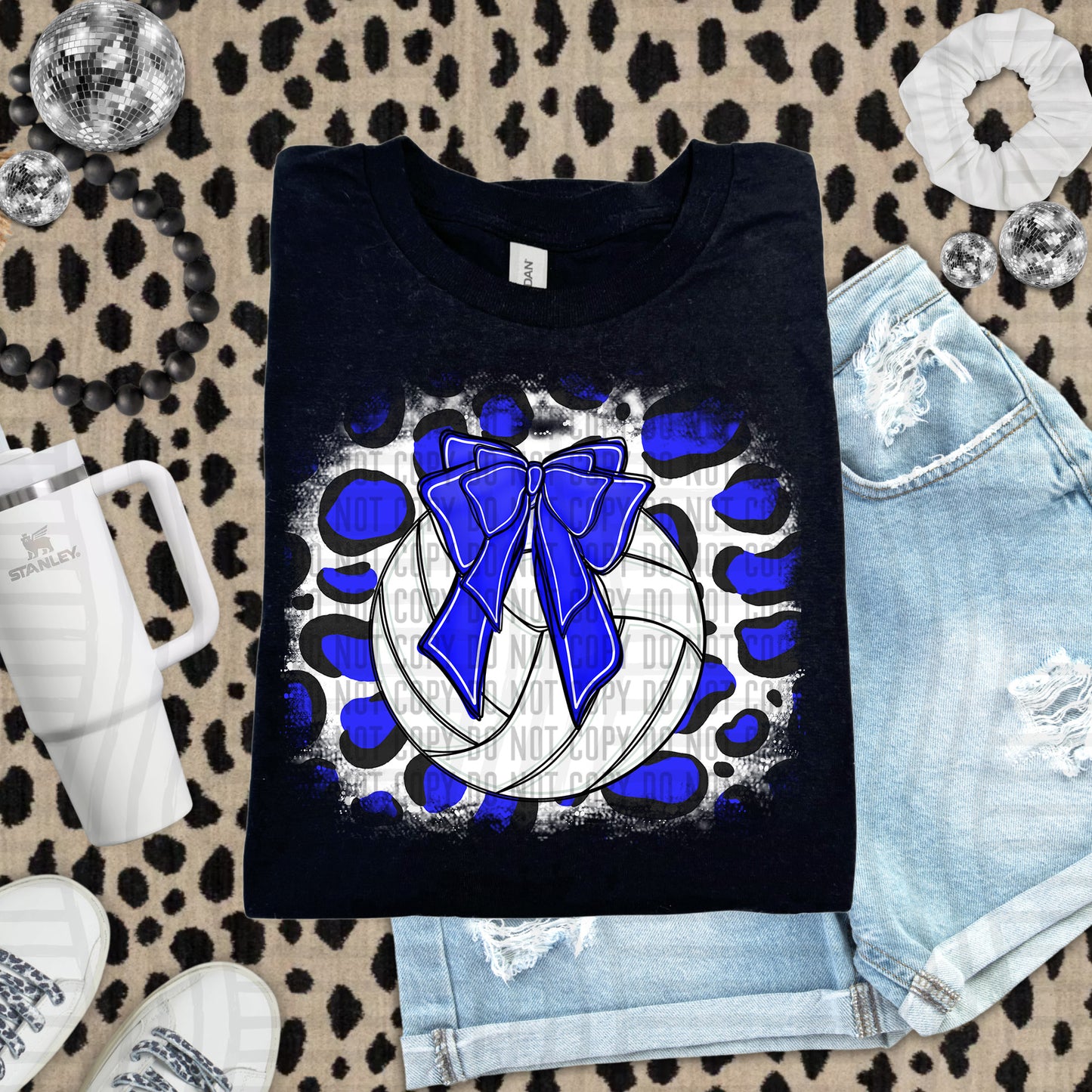 VOLLEYBALL LEOPARD BACKGROUND TEE