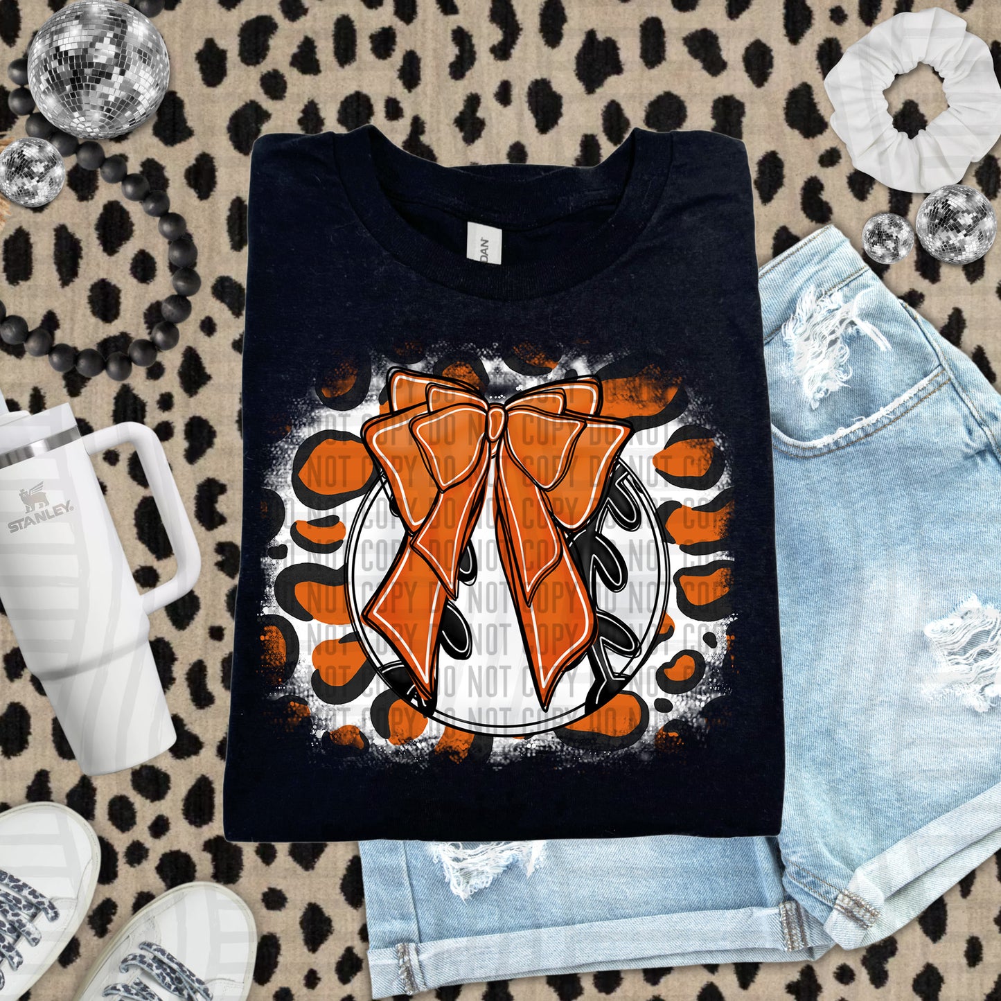 BASEBALL LEOPARD BACKGROUND TEE