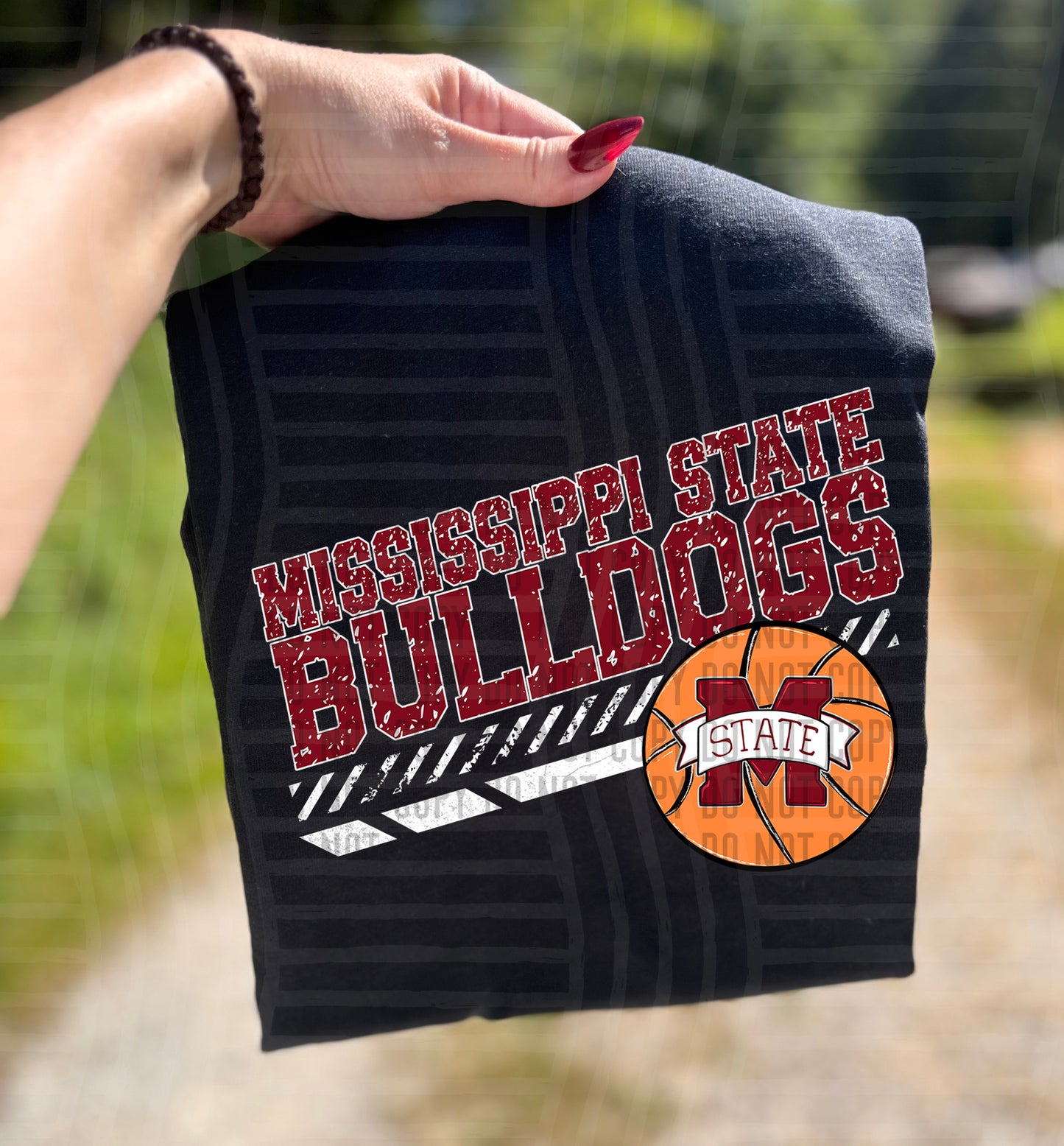 COLLEGE BASKETBALL TEE