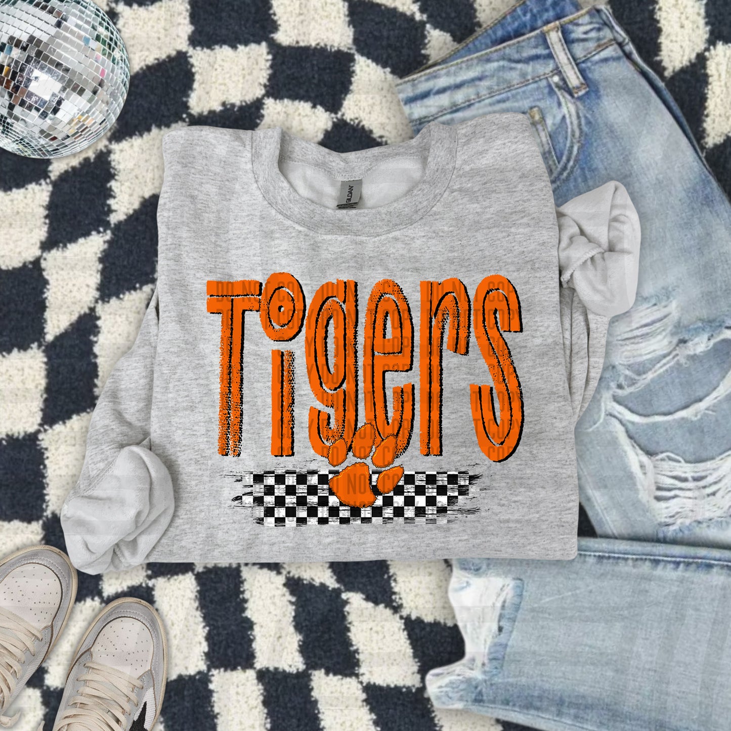 CHECKERED COLLEGE TEES