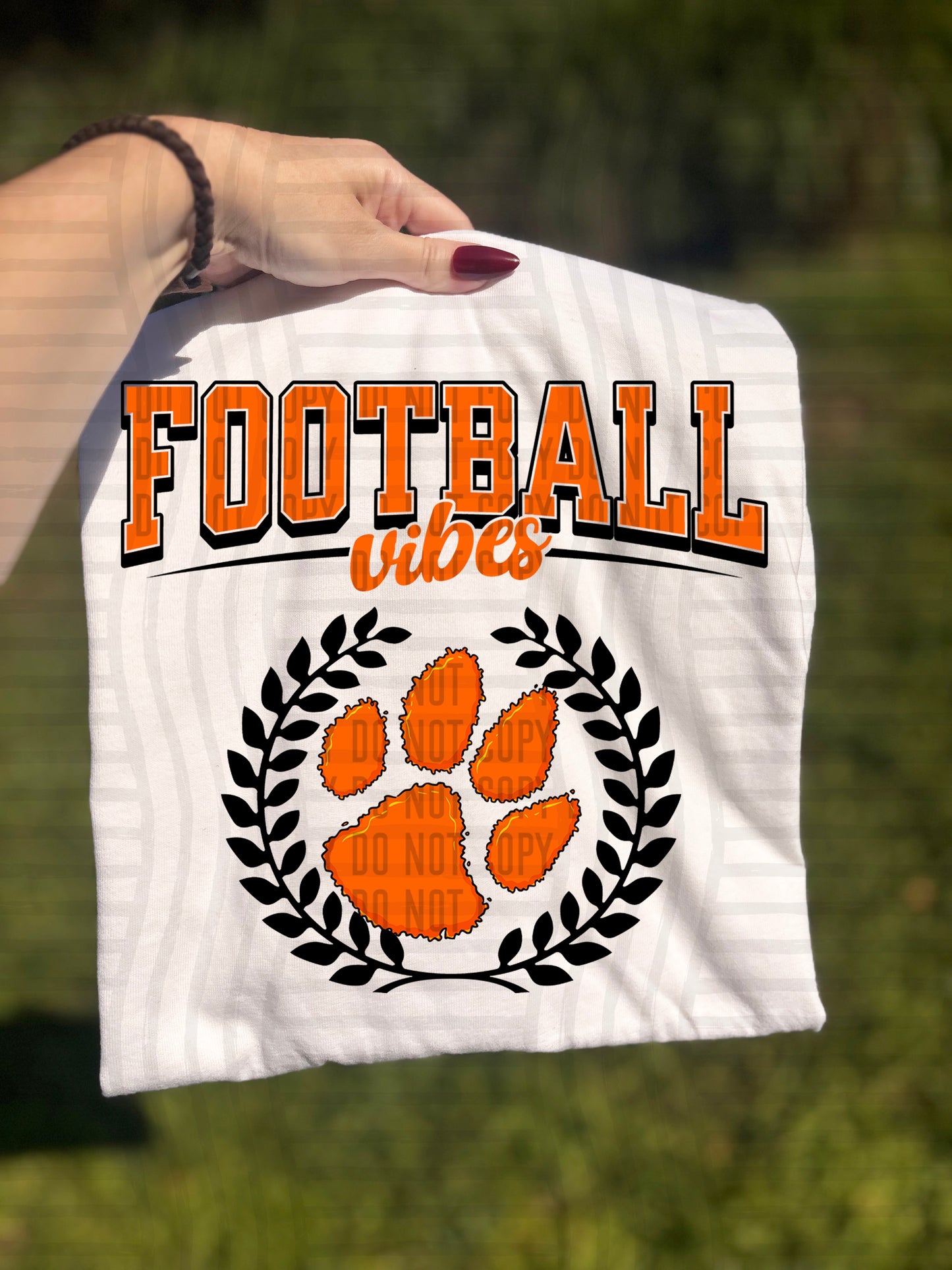 FOOTBALL VIBES TEE