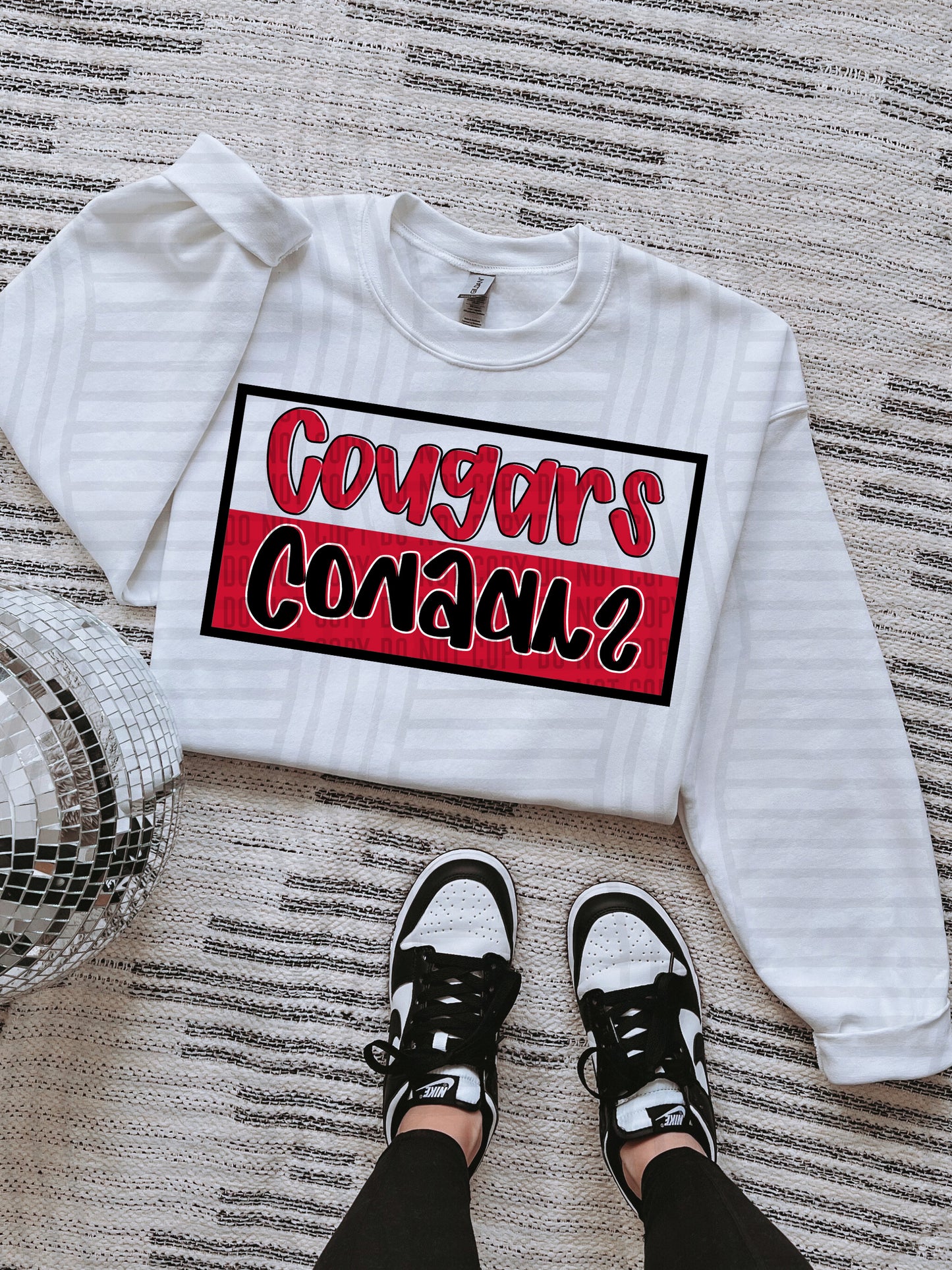 COLLEGE BOX FLIPPED TEE