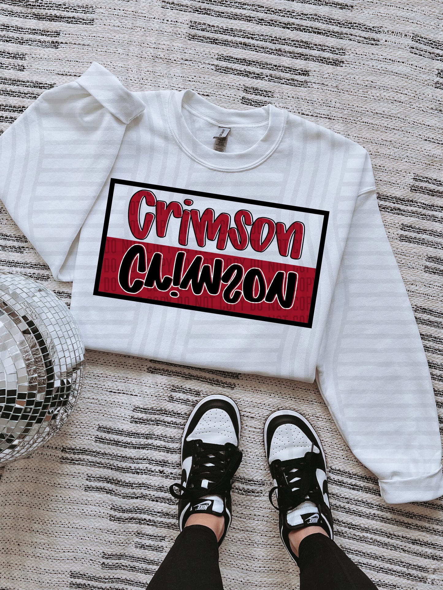 COLLEGE BOX FLIPPED TEE