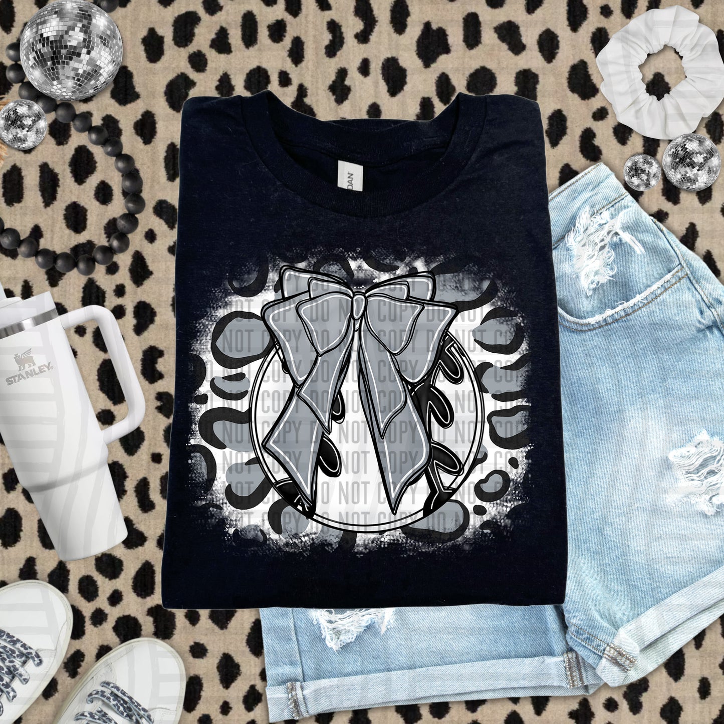 BASEBALL LEOPARD BACKGROUND TEE