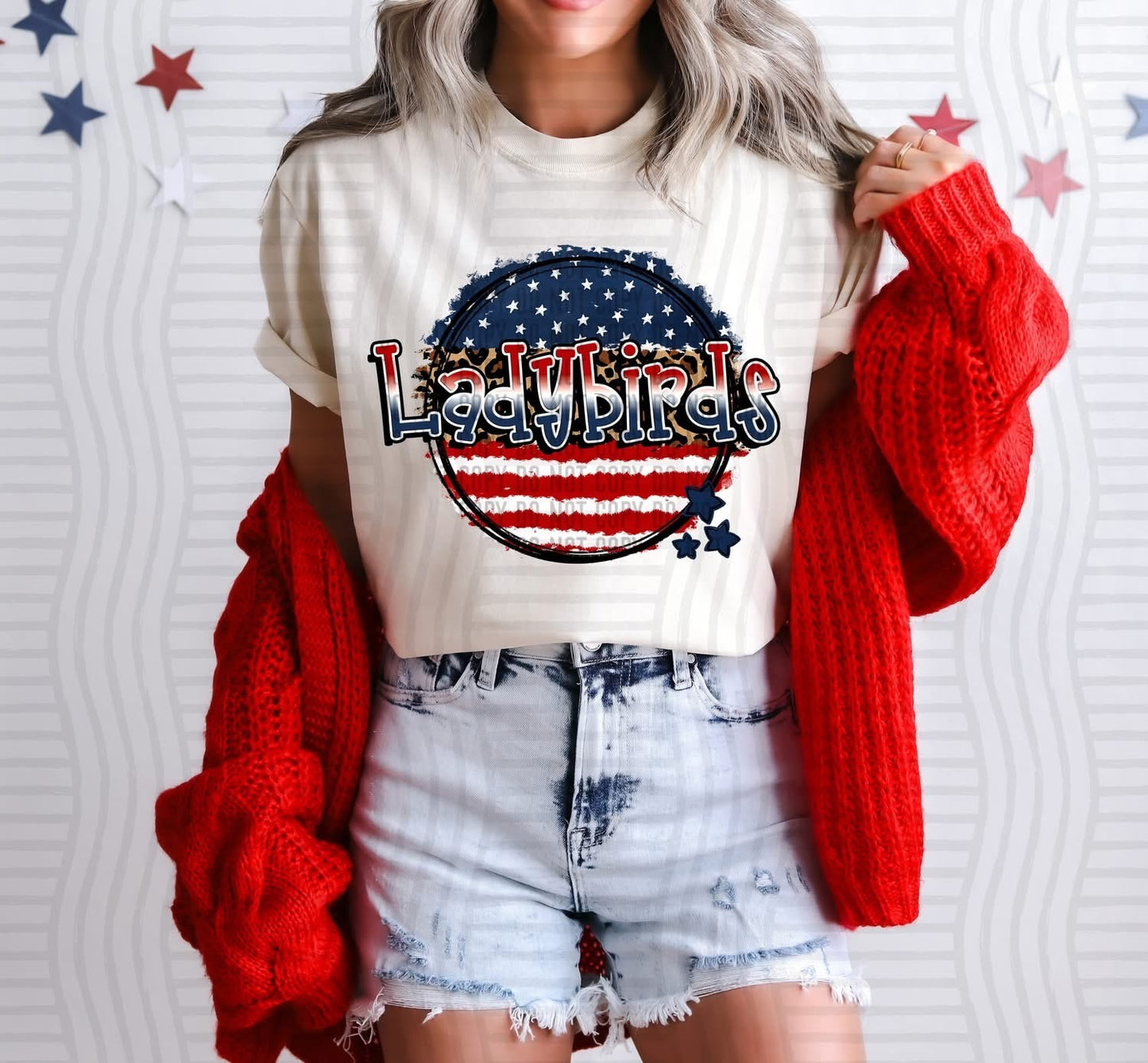 MASCOTS FLAG ROUND TEES