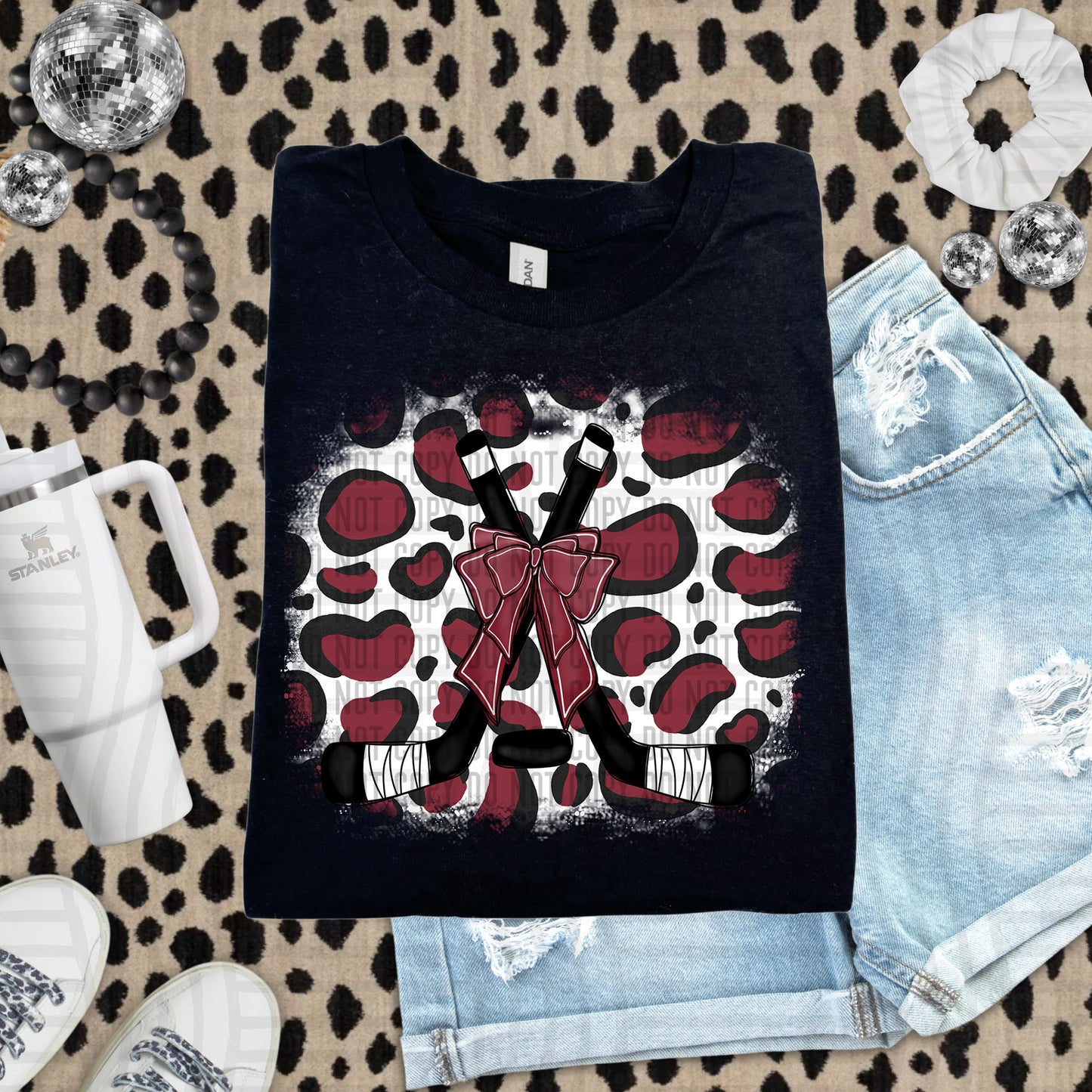 HOCKEY LEOPARD BACKGROUND TEE