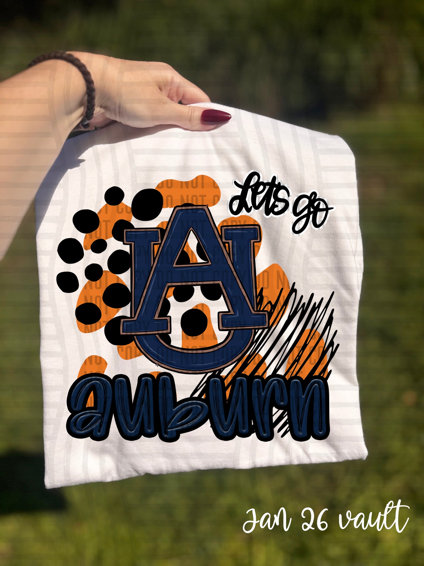 DOODLE MASCOT COLLEGE TEE