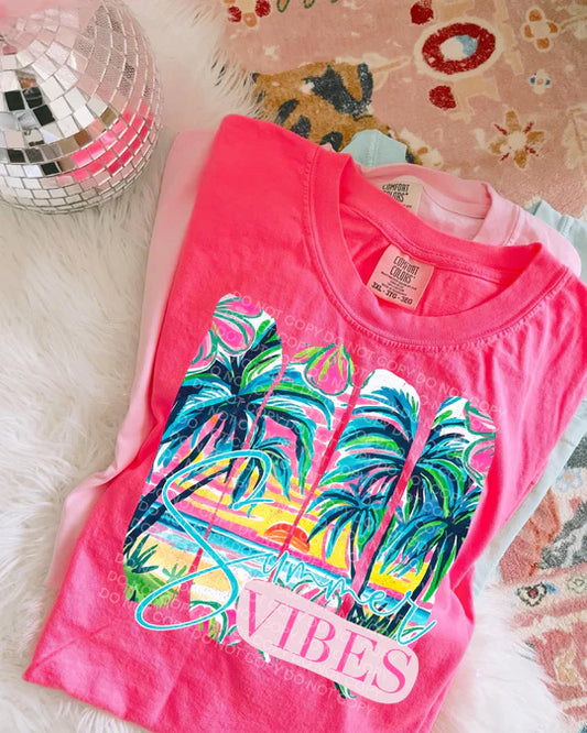 SUMMER VIBES TEE