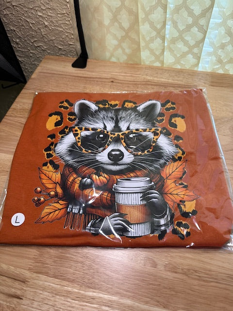 LARGE FALL RACCOON TEE